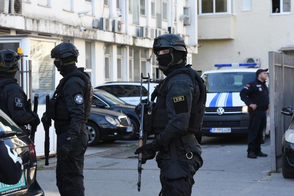 Hapšenje izveli pripadnici Specijalnog policijskog odjeljenja Crne Gore - Avaz