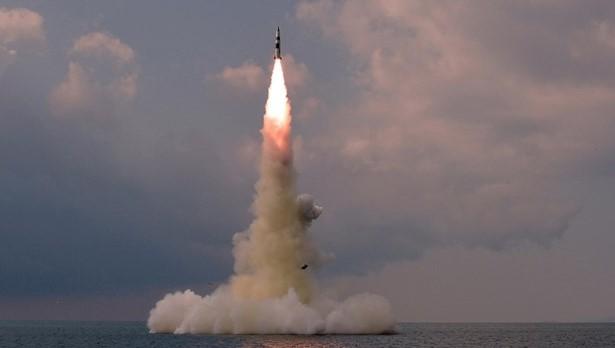 Sjeverna Koreja potvrdila kako je ispalila novi probni balistički projektil s podmornice - Avaz