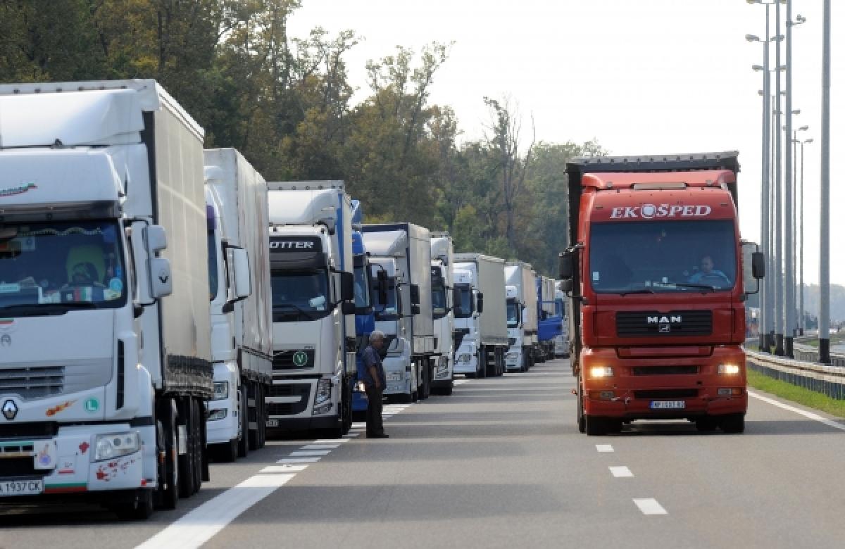 Vozači u BiH ne mogu registrirati vozila, nestalo saobraćajnih dozvola