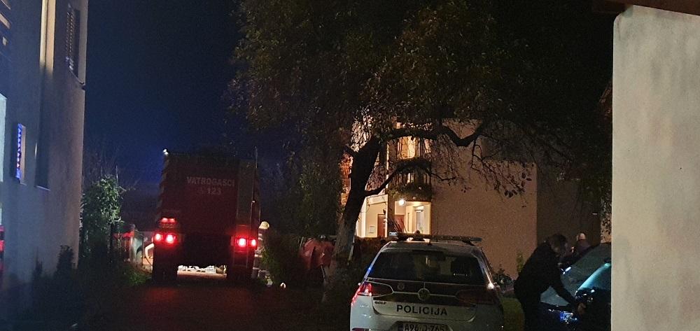 Ugašen požar koji je izbio u porodičnoj kući u Hadžićima