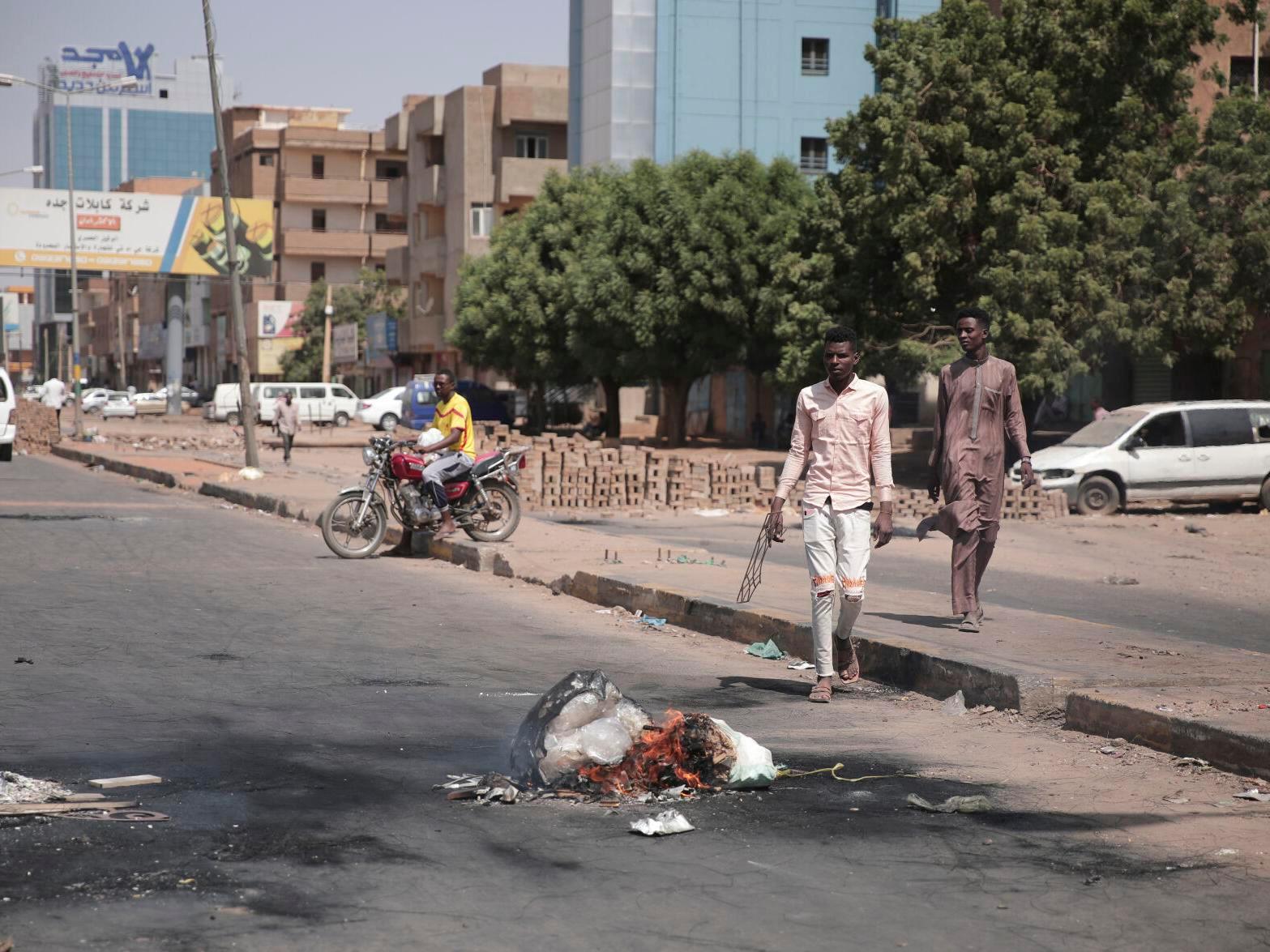 U Sudanu sve napetije: Ubijeno je najmanje 11 osoba, hiljade izlaze na ulice