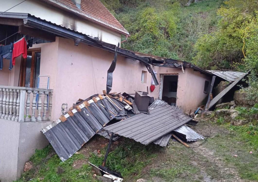 U požaru na Soukbunaru porodica Imamović sve izgubila: Majka sedmero djece ostala na ulici