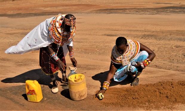 Izvještaji o procjeni resursa hrane i vode za Samburu iz 2021. navodi da su sukobi potaknuti "otimačinom za resurse pašnjaka... rezultirali gubitkom ljudskih života" - Avaz