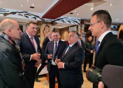 Orban posjetio privatne objekte - Avaz