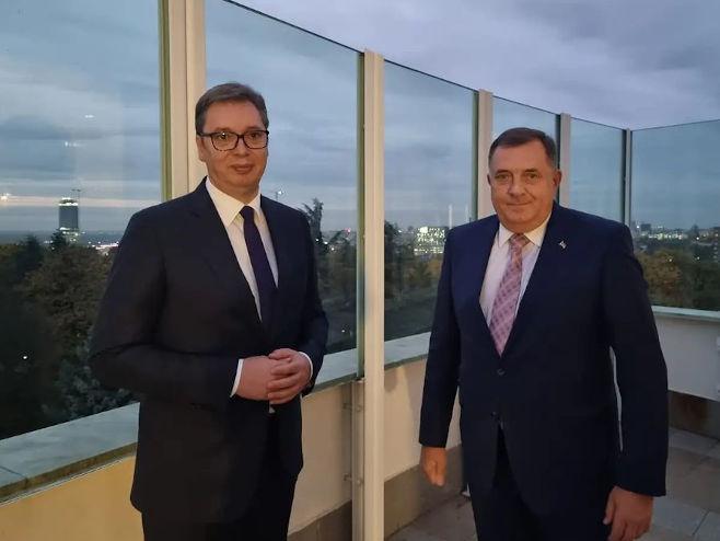 Vučić i Dodik: Razgovor o svim aktuelnim pitanjima u regionu - Avaz