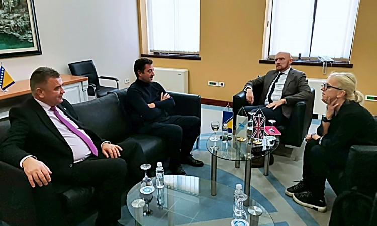 Kordić i Marić se sastali sa britanskim ambasadorom Metjuom Fildom