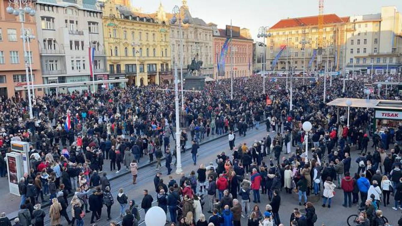Hrvatska policija traži organizatore protesta i napadače na novinara