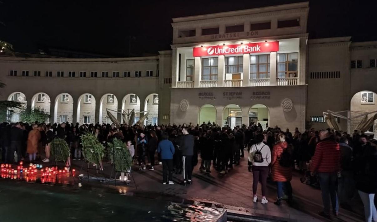 Građani na protestima u Mostaru - Avaz