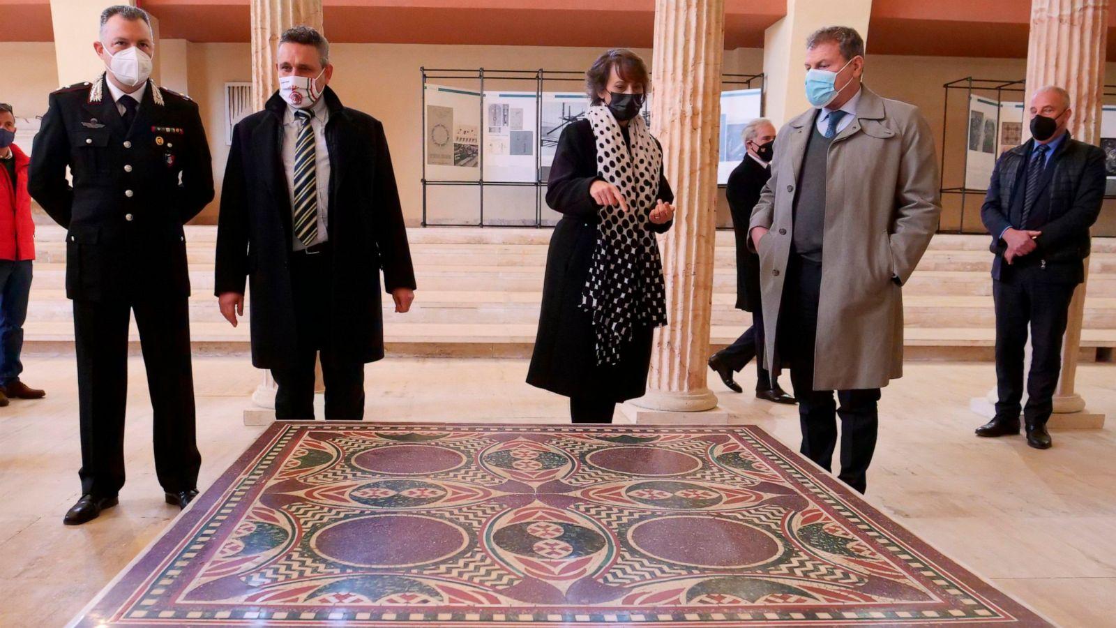 Neprocjenjivi Kaligulin mozaik proveo je 50 godina kao stolić za kafu u Njujorku