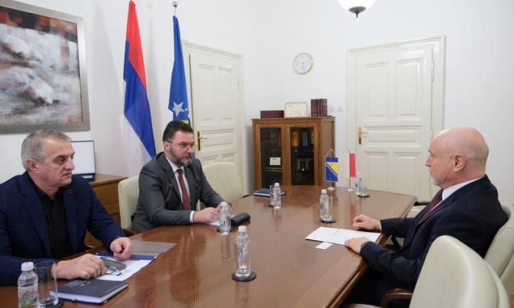 Ministar Košarac informirao je ambasadora Lindenberga o stavovima političkih predstavnika iz Republike Srpske u vezi sa aktuelnim političkim prilikama u BiH - Avaz