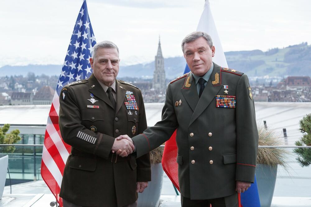 Načelnik glavne komande ruske vojske i načelnik združene komande američkih oružanih snaga jučer su razgovarali telefonom, saopštili su Moskva i Washington - Avaz