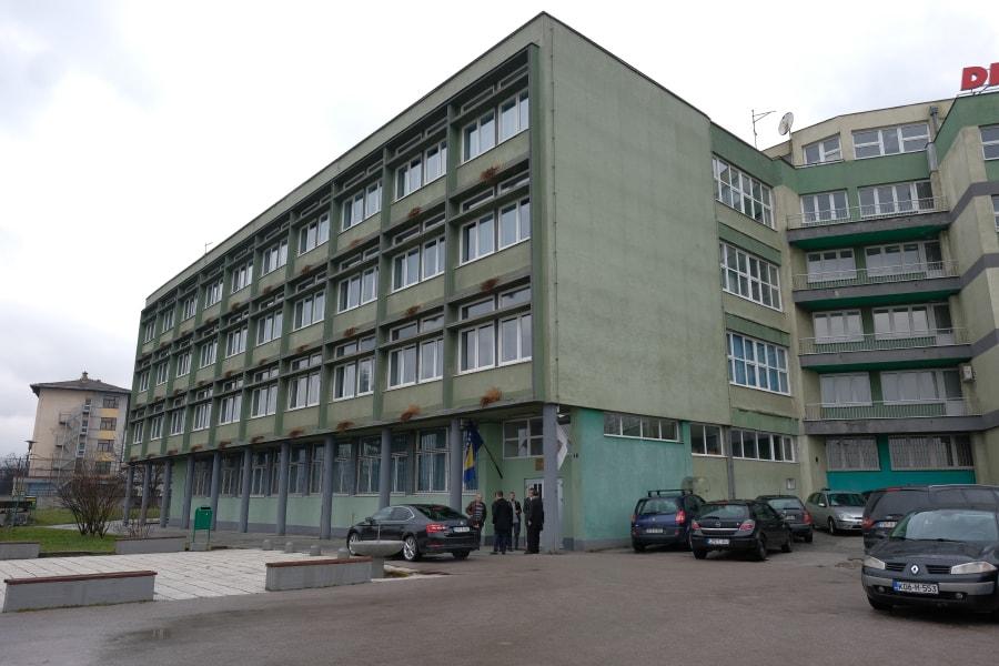 Srednja elektrotehnička škola - Avaz