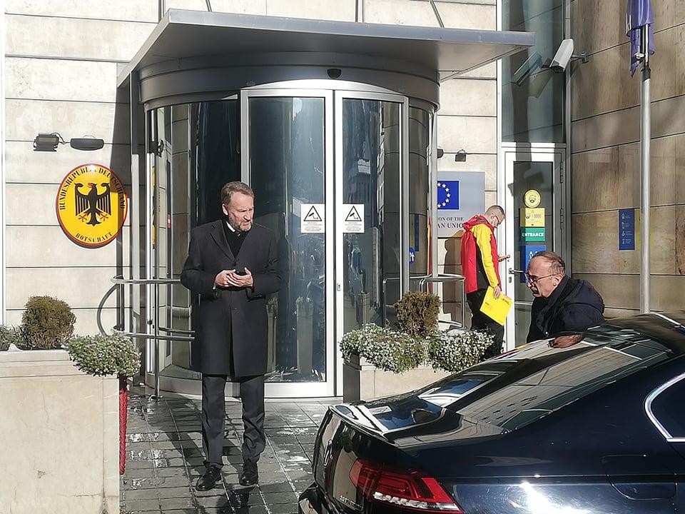 Bakir Izetbegović izašao sa sastanka u zgradi Delegacije EU - Avaz