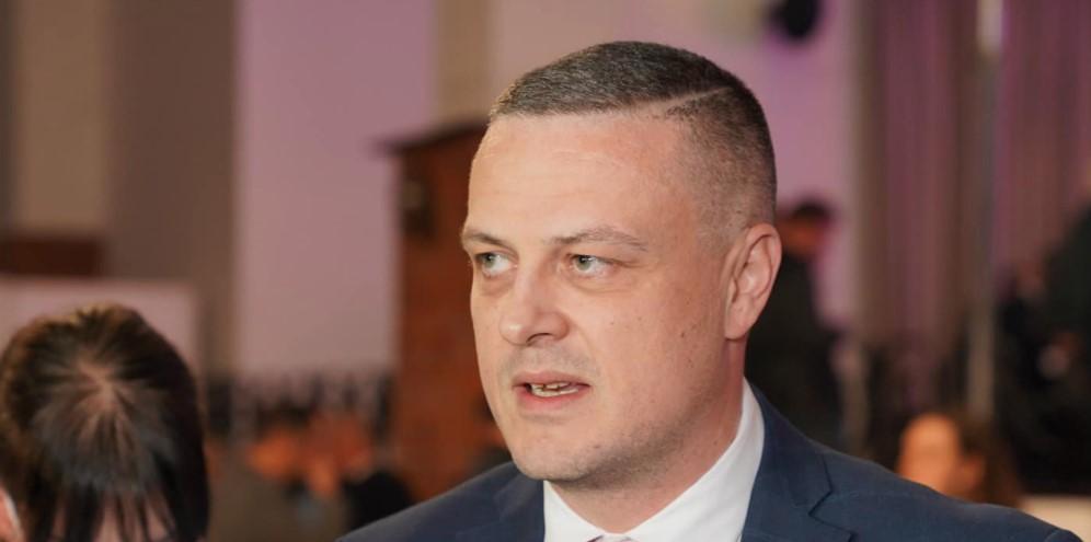 Vojin Mijatović ima prijedlog: Da svako položi račun građanima