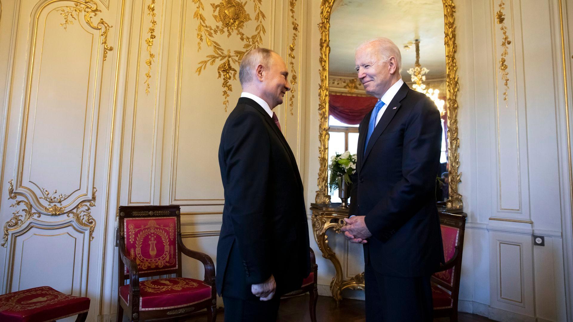 Vladimir Putin i Džo Bajden s jednog od prethodnih sastanaka - Avaz