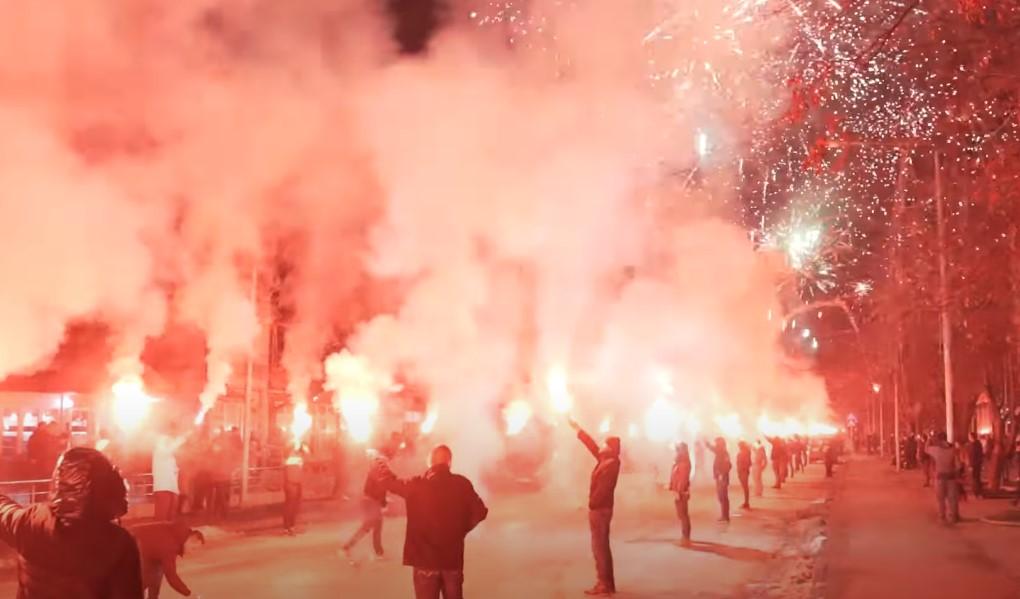 Vatrometom proslavili rođendan kluba: Navijačima Radničkog pozavidjele bi i mnogo veće navijačke grupe