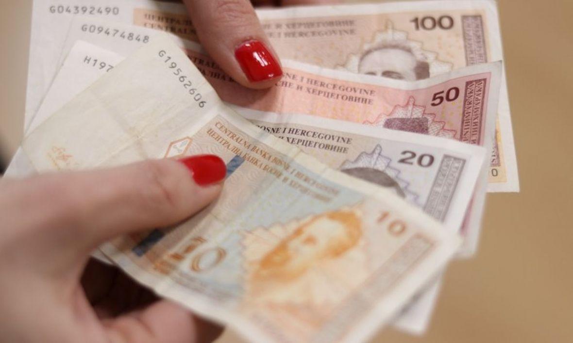 Prosječna neto plata u BiH u oktobru 1.007 KM, godišnji rast 4,8 posto