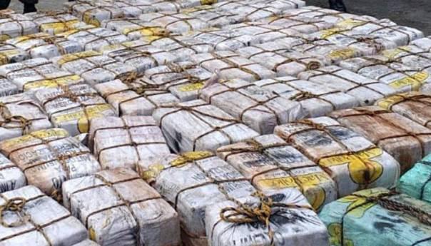 Mornarica Salvadora zaplijenila četiri tone kokaina