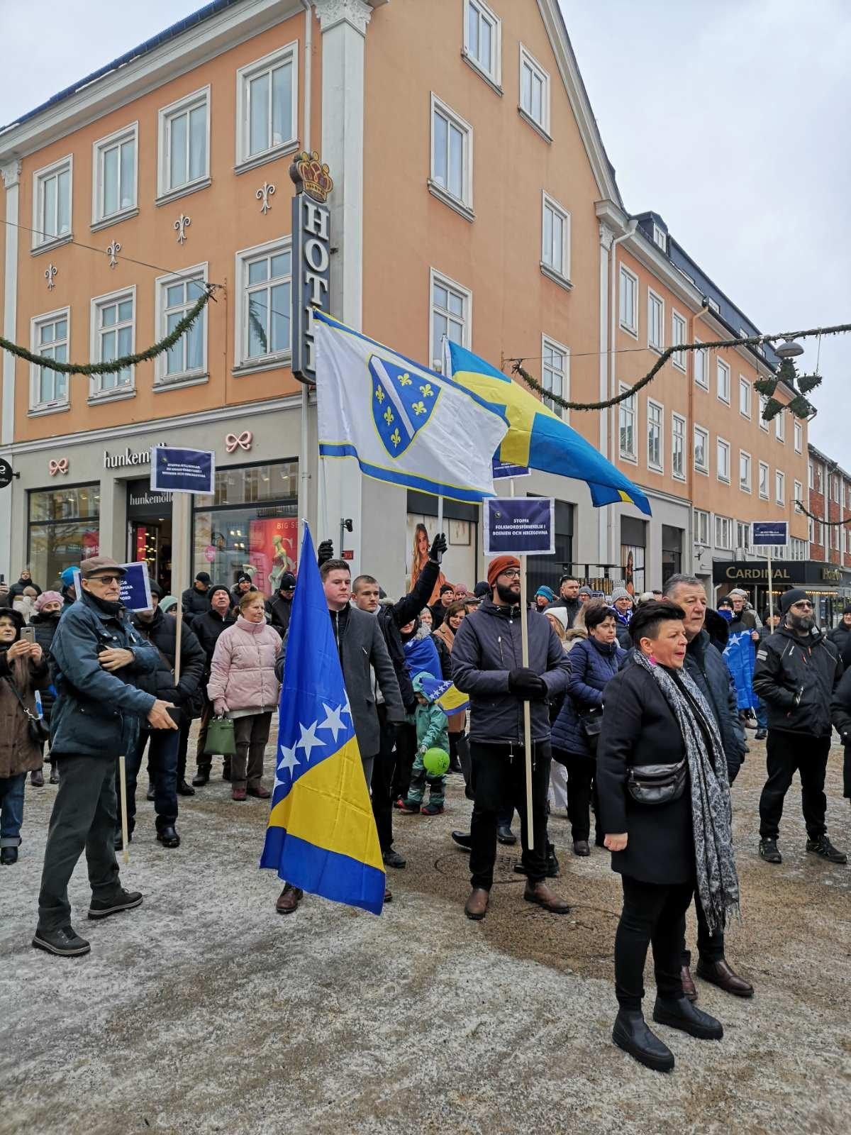 Protesti podrške Bosni i Hercegovini organizovani i u švedskom Vaksju