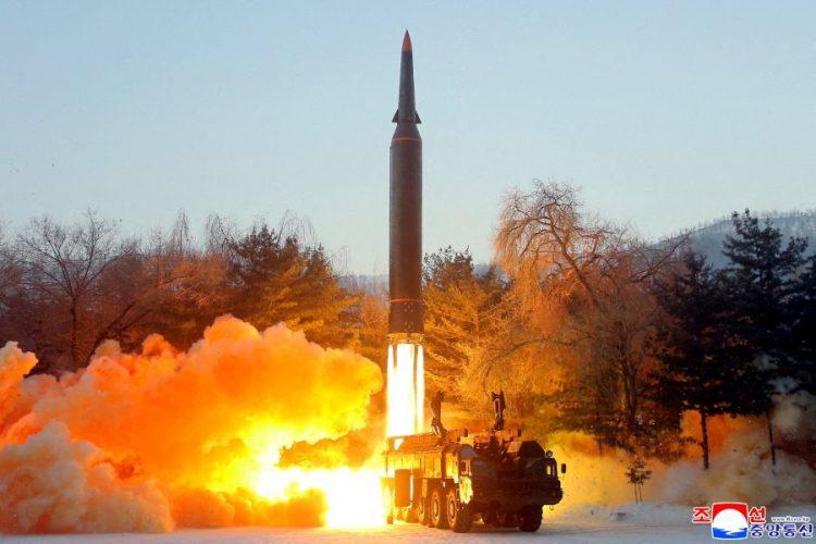 Sjeverna Koreja ponovo ispalila projektil za koji se vjeruje da je balistička raketa