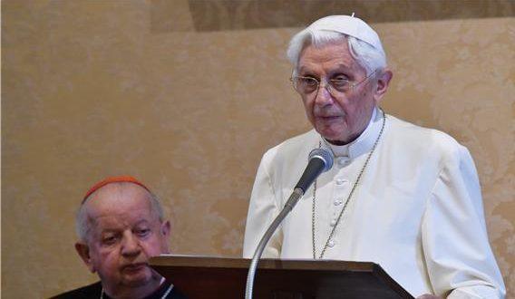 Papa Benedikt XVI - Avaz