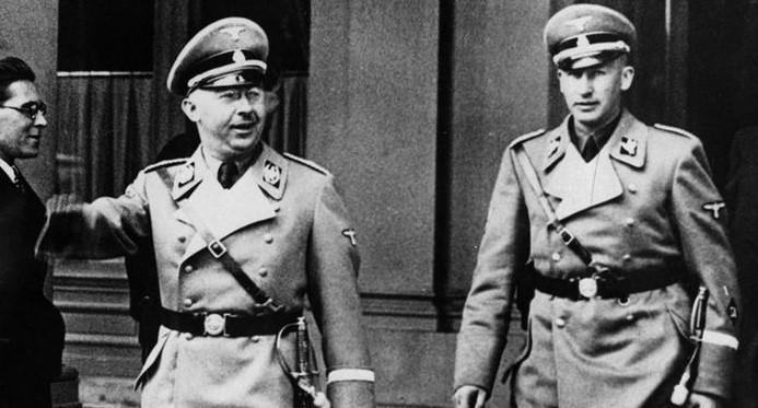 Reinhard Heydrich (desno) i njegov šef Heinrich Himmler - Avaz