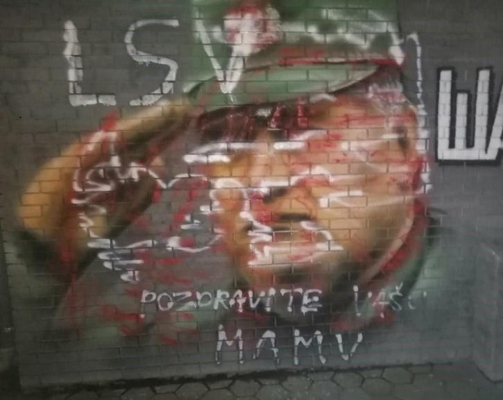 Išaran skandalozni mural posvećen ratnom zločincu Ratku Mladiću u Novom Sadu