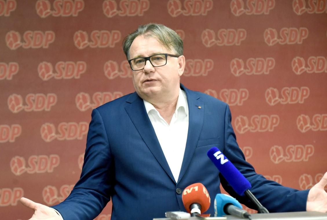 Predsjednik SDP-a BiH Nermin Nikšić - Avaz
