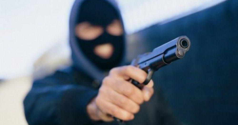 Maskiran i naoružan muškarac opljačkao kladionicu u Banjoj Luci: Odnio novac
