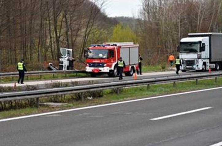 Nesreća na državnoj cesti D1 - Avaz