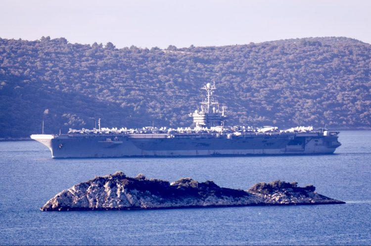 Američki nosač aviona na nuklearni pogon uplovio u hrvatske vode