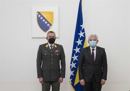 Džaferović sa generalmajorom Veselijem: Razgovarano o EUFOR-a sa Oružanim snagama i drugim sigurnosnim institucijama