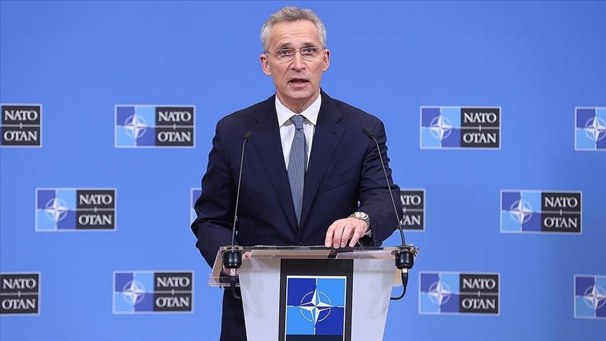 Stoltenberg: NATO waits for "real" sign of de-escalation from Russia