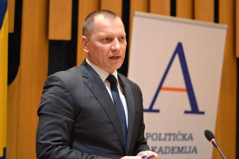Državni poslanik Zlatko Miletić o prijetnjama ruske ambasade "Avazu": Zatečen sam grubim izrazima u obraćanju jedne velike sile