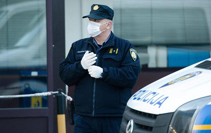 Policija upala u stan hrvatskog ministra