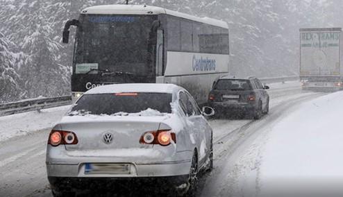 Oprezno vozite: Snijeg i poledica na putevima u BiH