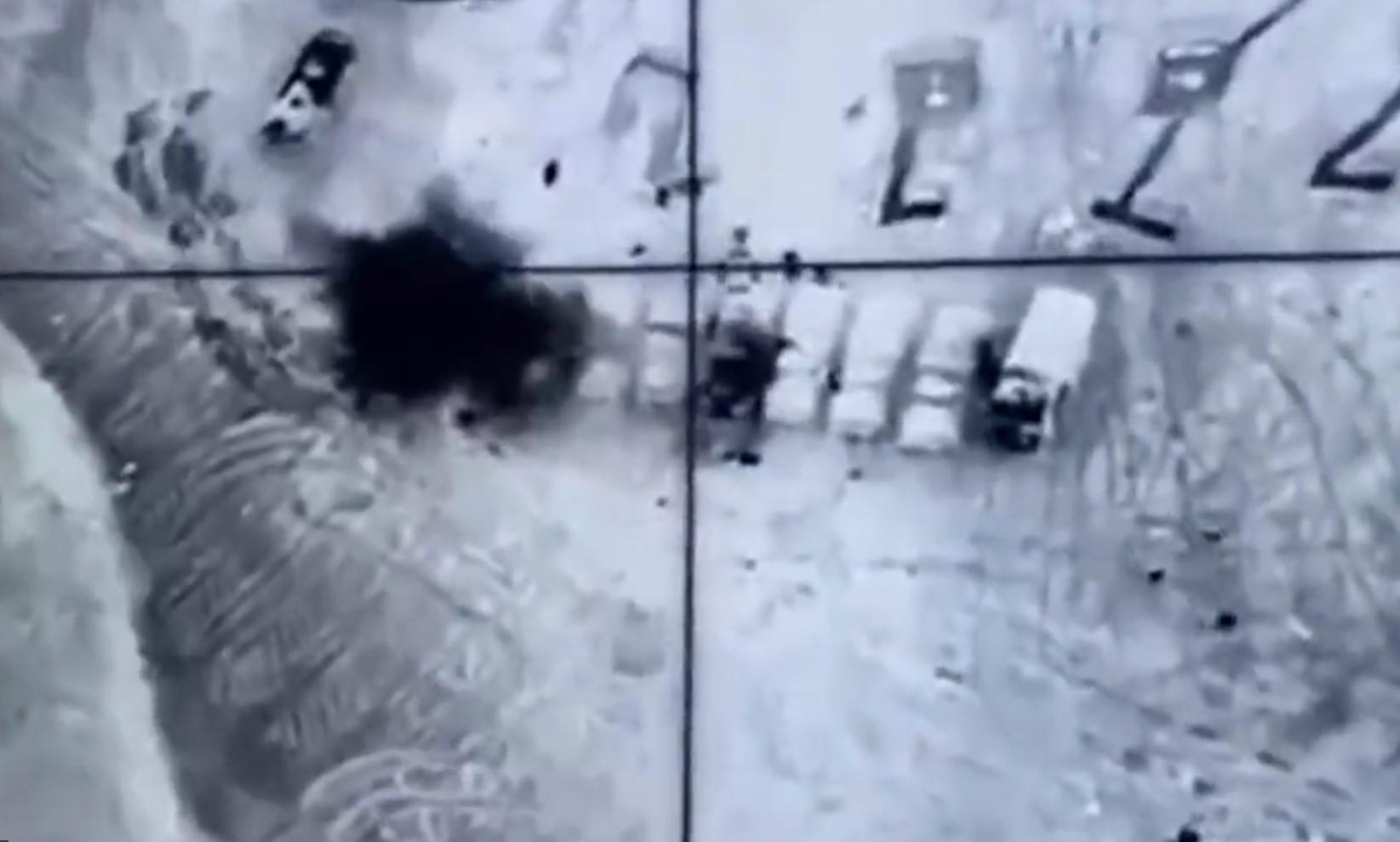 Pogledajte kako turski dron uništava ruska vozila