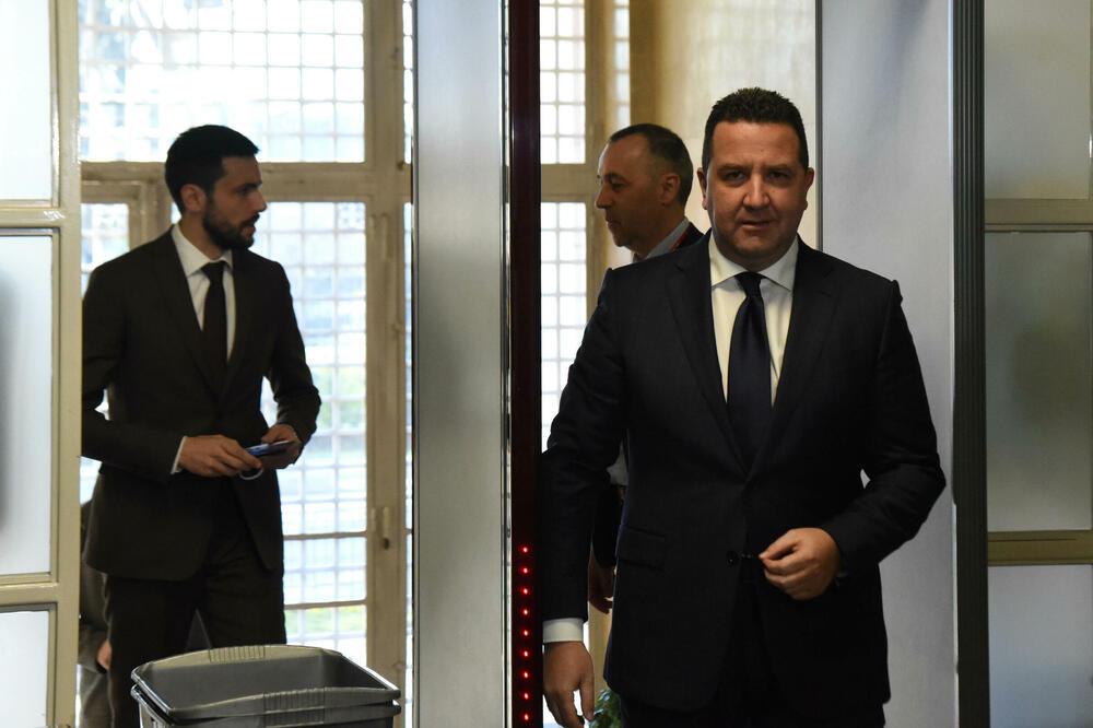 Eraković: Situacija nije ista kao na početku pregovora, politička vlada jedino rješenje