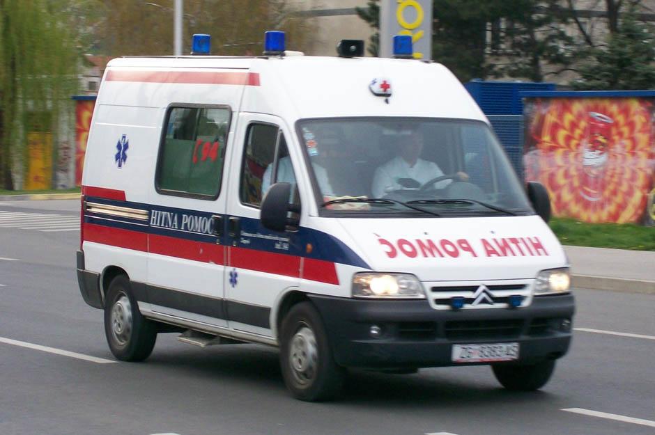 Policija zaustavila lažno vozilo Hitne pomoći, Turčin glumio pacijenta