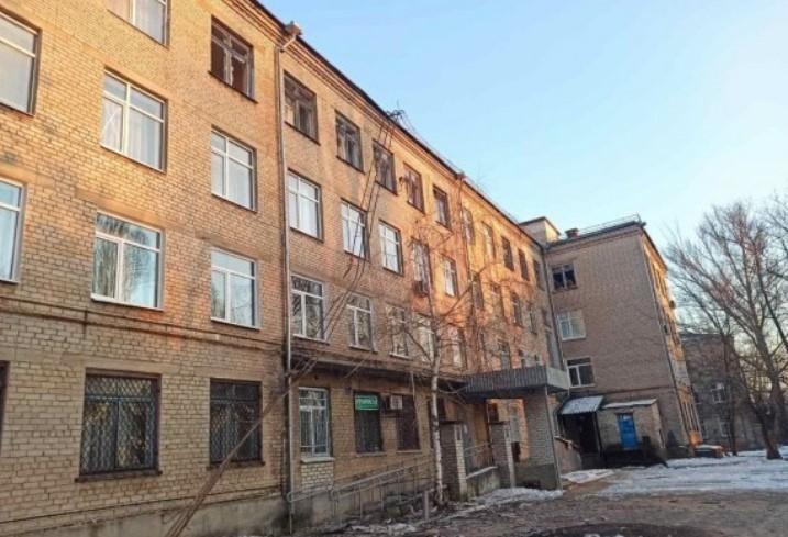 Novi napadi Rusa: Uništen internat za slabovidne osobe, gradska bolnica i tri škole