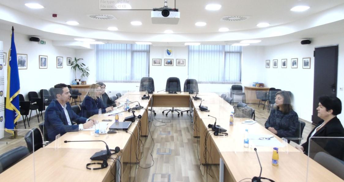 Održan sastanak Kajganića i direktorice međunarodne komisije za traženje nestalih