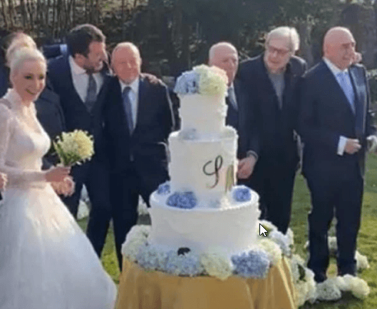 Berluskoni se "simbolično" vjenčao sa 53 godine mlađom djevojkom