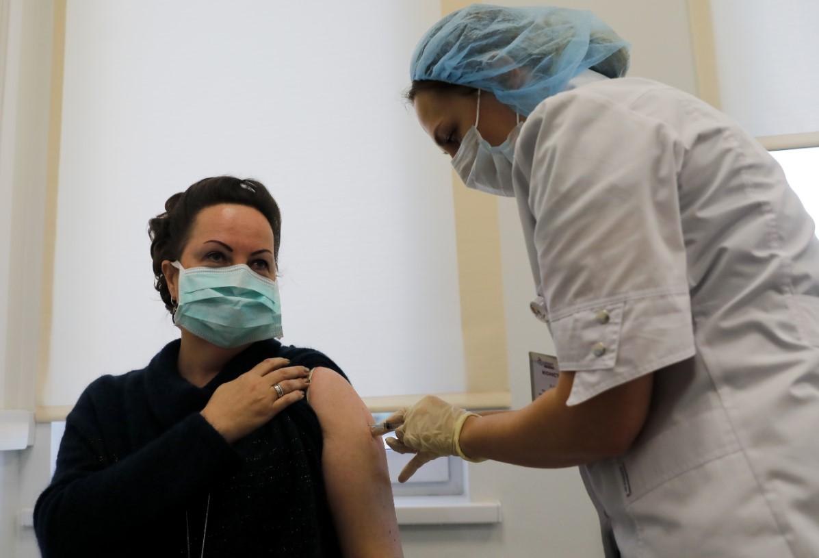 Dvije doze vakcine protiv korone primilo oko 15 posto građana USK