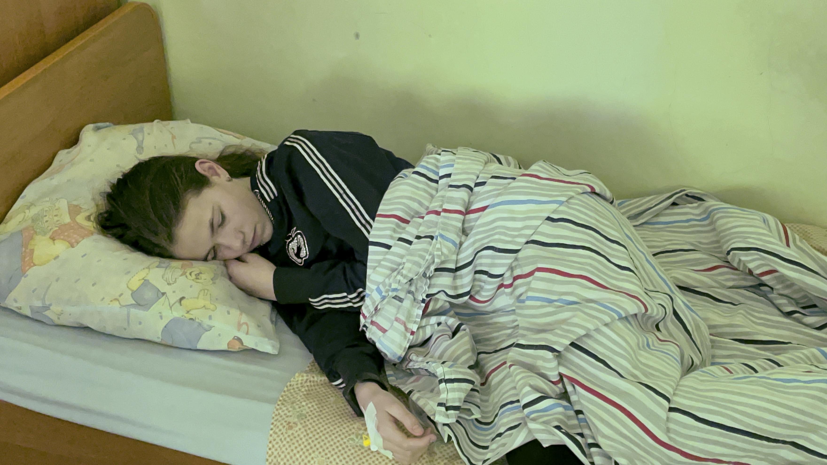 Djevojčica leži u bolnici - Avaz