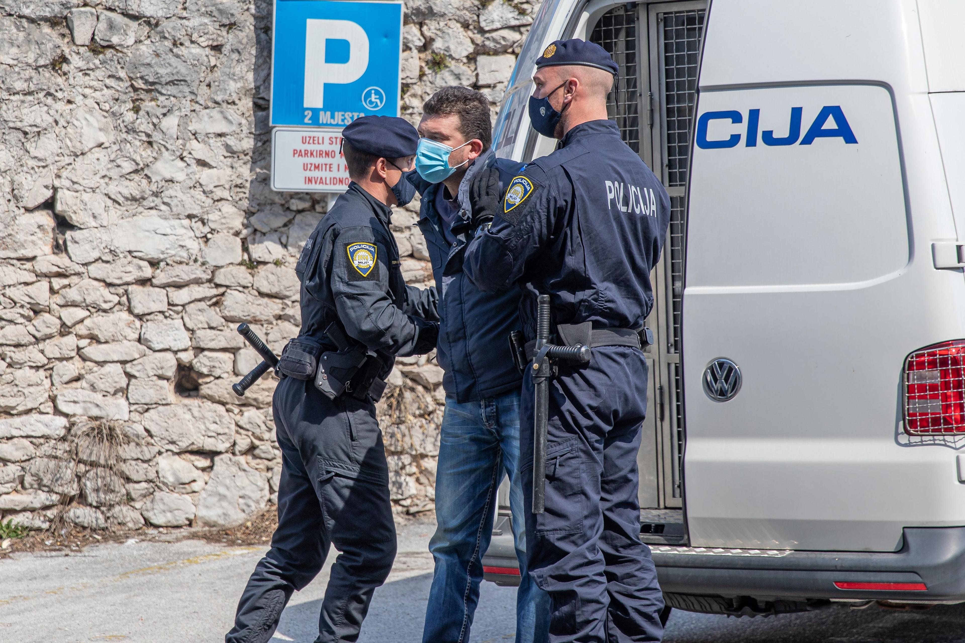 Dovođenje osumnjičenog u Sud u Dubrovniku - Avaz