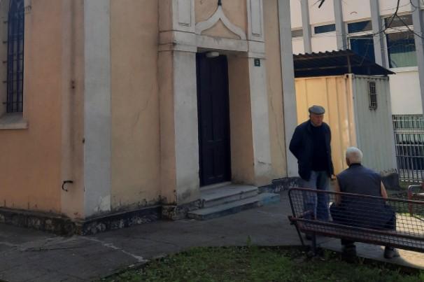Katolička crkva peti put na meti lopova: Pod okriljem noći ukrali bakarni oluk dužine 4,5 metra