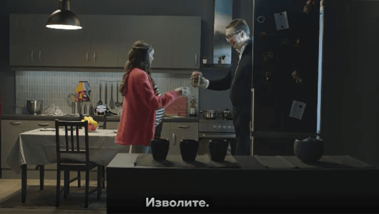 Morate vidjeti novi predizborni spot SNS-a: Vučić doslovno iskače iz frižidera