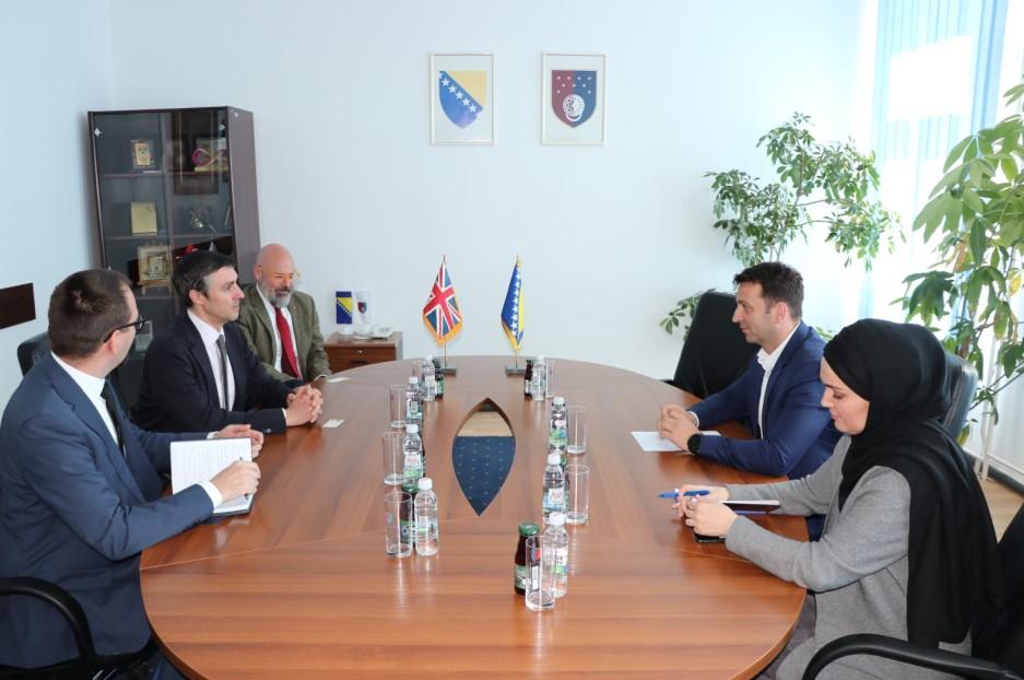 Kafedžić se sastao sa ambasadorom Velike Britanije pri OSCE-u