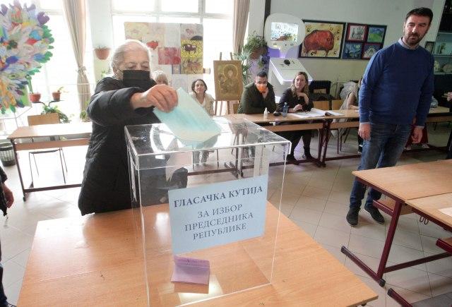 Glasanje na četiri mjesta u Beogradu - Avaz