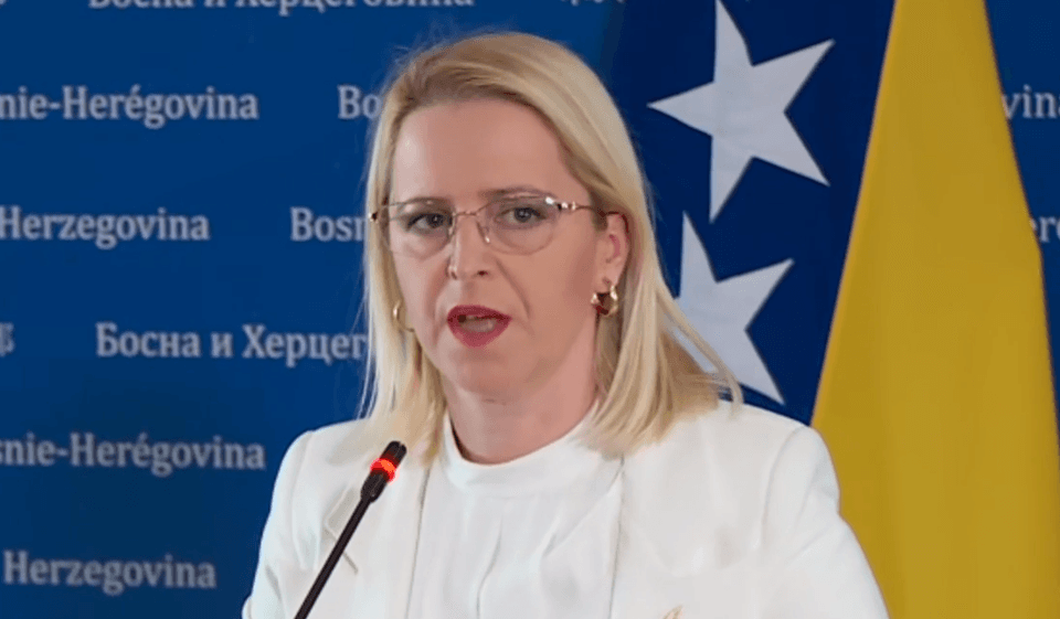 Novaković Bursać se oglasila o tvrdnjama opozicije da SNSD izaziva sukob